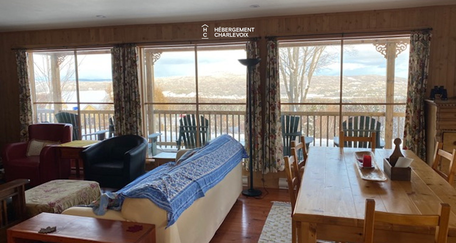 Le 167 - Panoramic view on the river